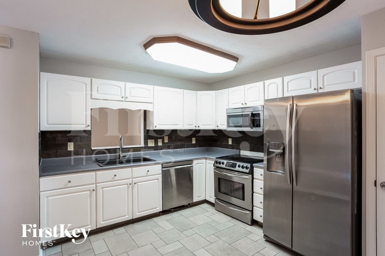 13256 Summerwood Ln - Photo 6 of 15