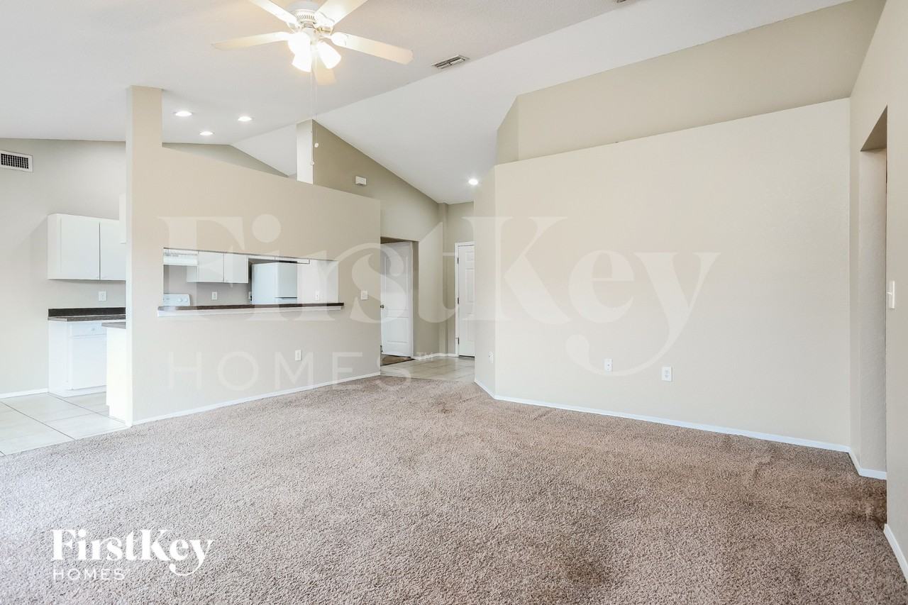 122 Brandy Chase Blvd - Photo 4 of 16