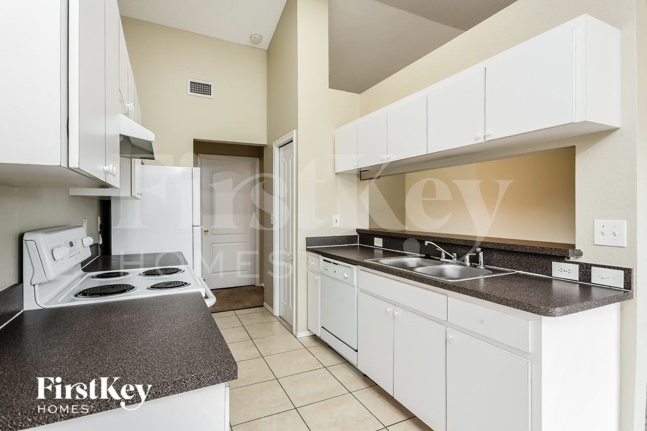 122 Brandy Chase Blvd - Photo 6 of 16