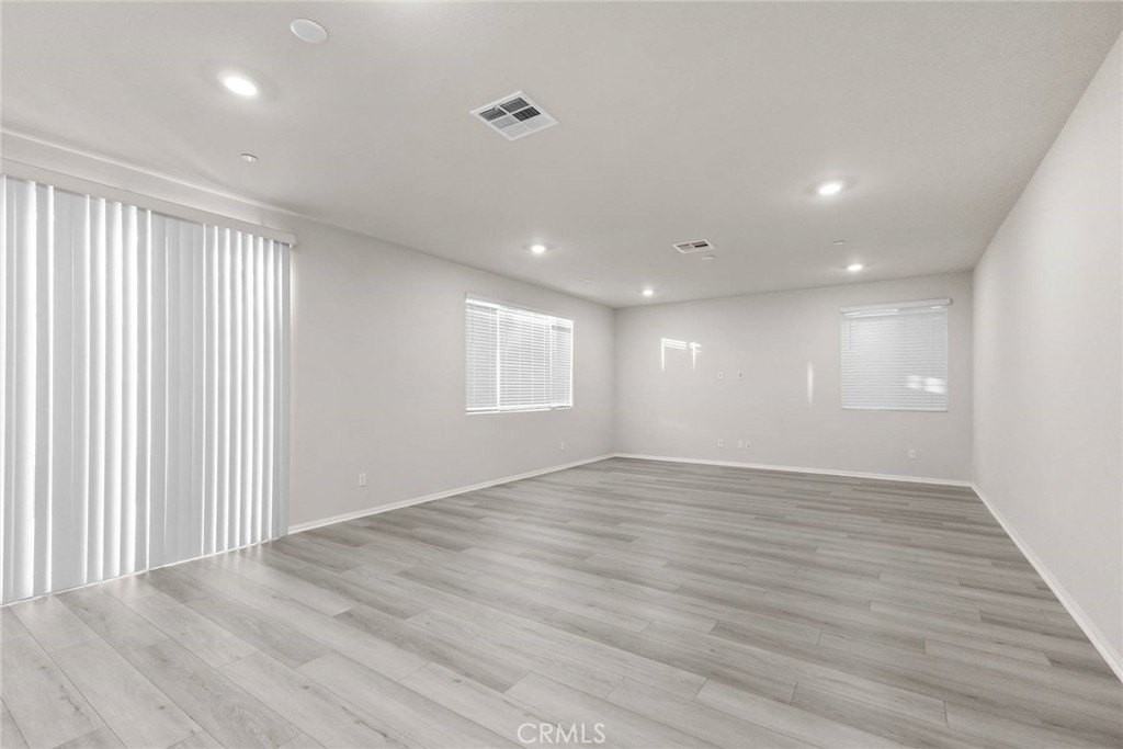 11613 Shute Drive - Photo 7 of 29