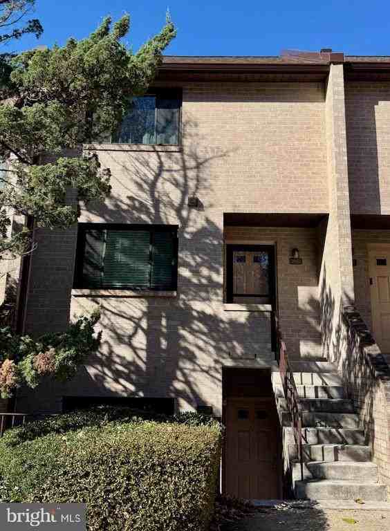 3885 Steppes Court - Photo 2 of 50