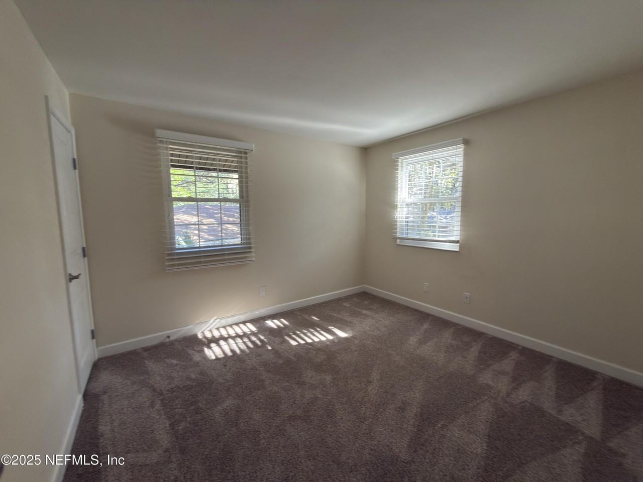 93 Abalone Lane East - Photo 3 of 23