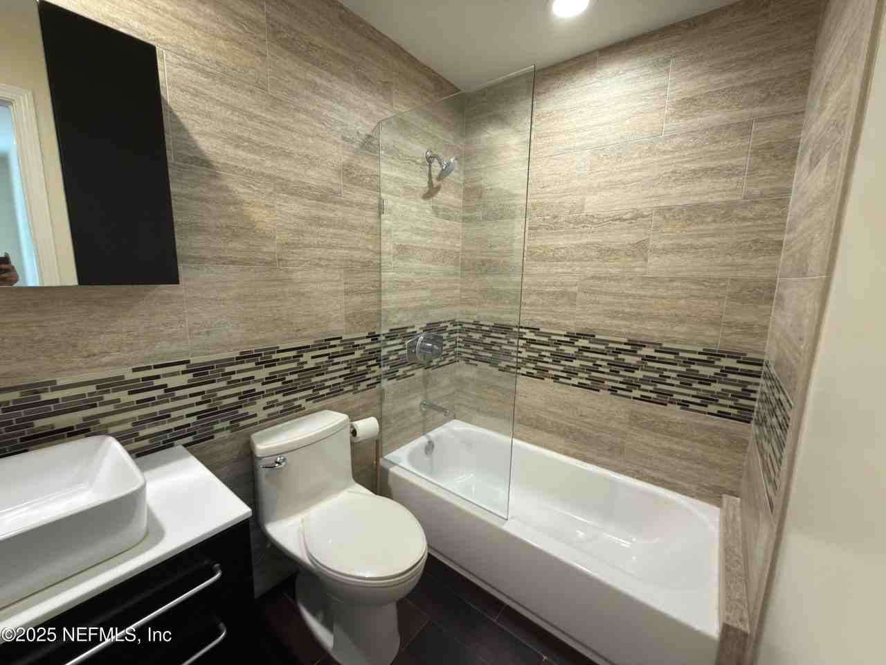 93 Abalone Lane East - Photo 4 of 23