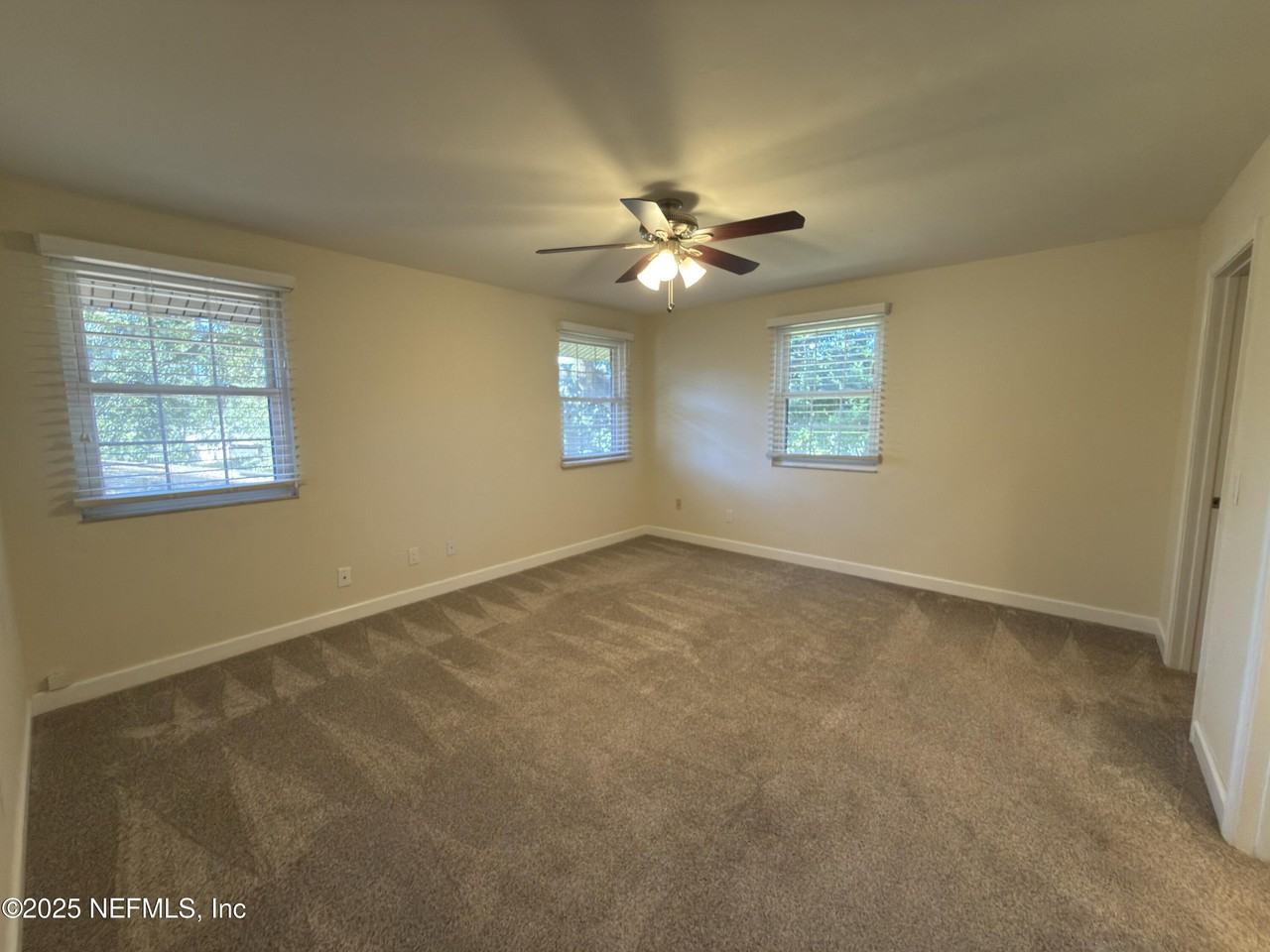 93 Abalone Lane East - Photo 6 of 23