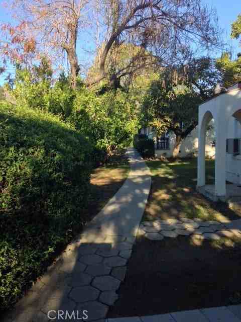 1413 Fifth Street - Photo 3 of 14