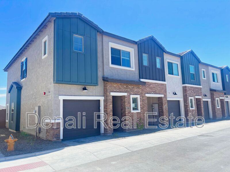 28065 North 28th Avenue - Photo 2 of 23