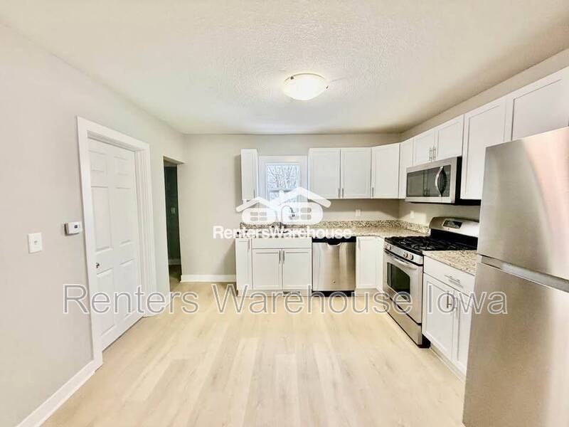 3623 Southwest 9th Street - Photo 2 of 19