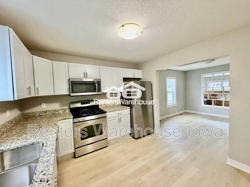 3623 Southwest 9th Street - Photo 5 of 19