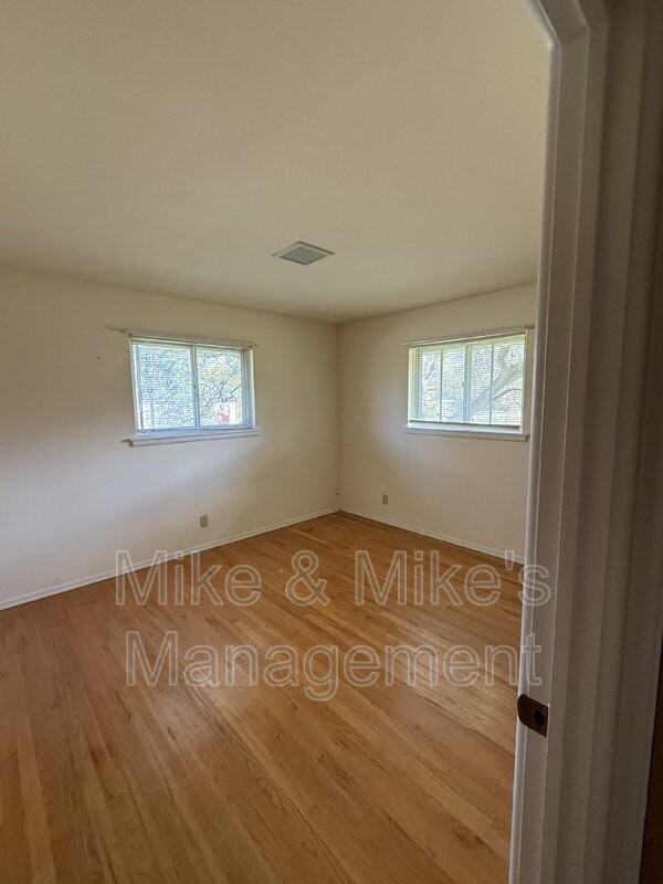 15315 Marilyn Drive #4 - Photo 6 of 10