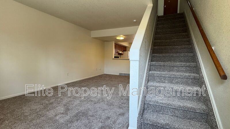 1988 North Salem Avenue - Photo 2 of 14