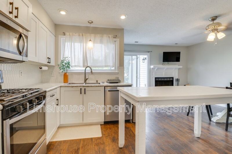 749 Quesnel Drive - Photo 7 of 25