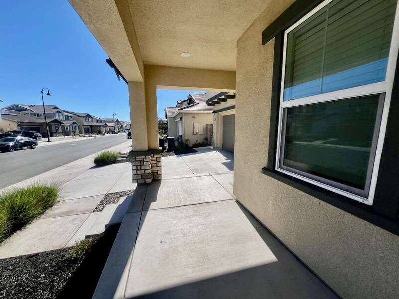 3215 Center Drive - Photo 4 of 41