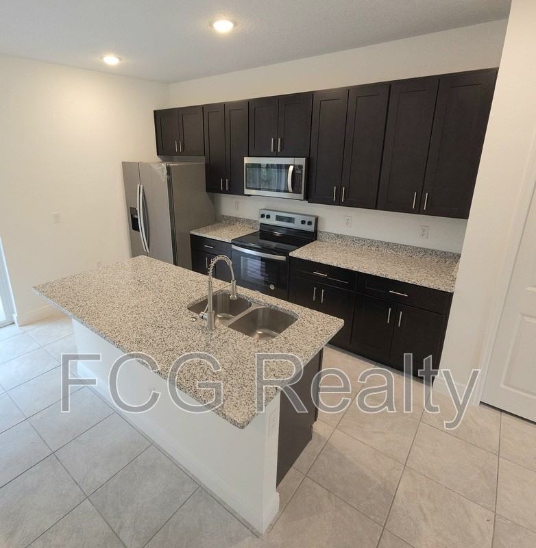 10616 North Didiscus Drive - Photo 4 of 18