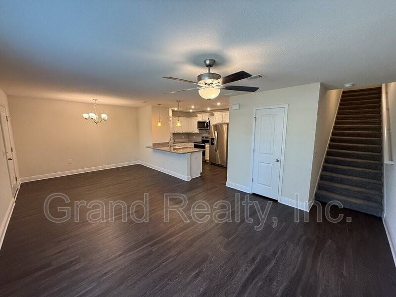 4423 Village Oak Lane - Photo 5 of 25