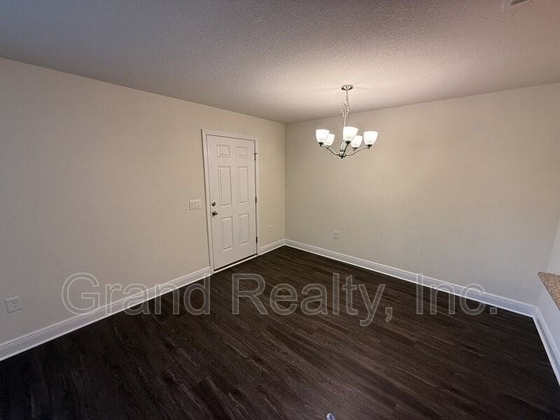 4423 Village Oak Lane - Photo 7 of 25