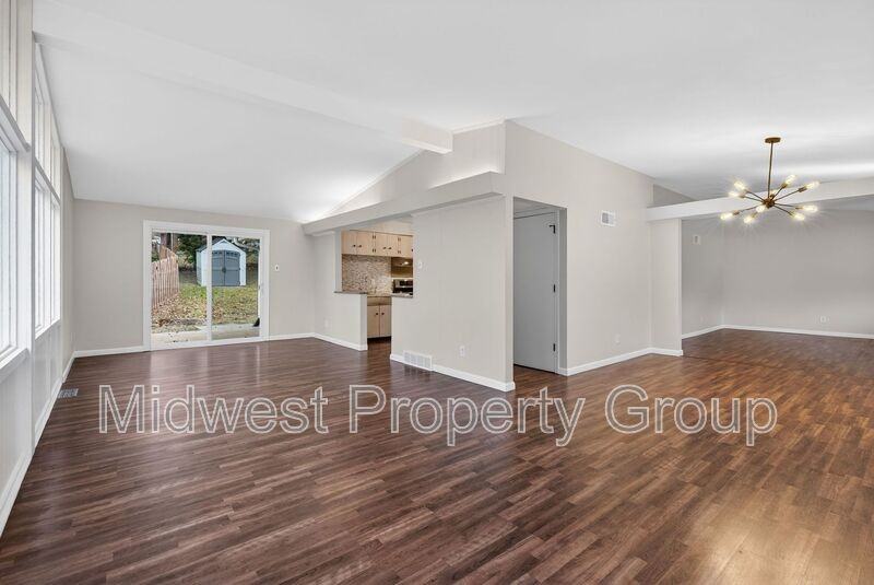 4401 O Neill Avenue - Photo 6 of 41