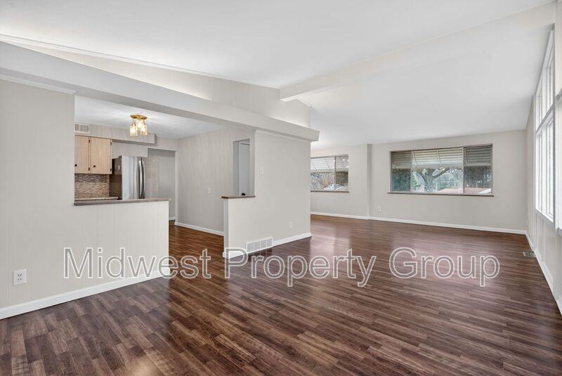 4401 O Neill Avenue - Photo 7 of 41