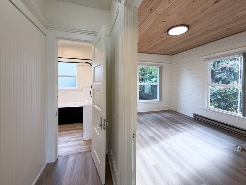 577 Madison St - Photo 5 of 14