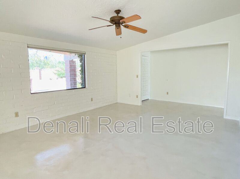 1550 East Chula Vista Road - Photo 6 of 31