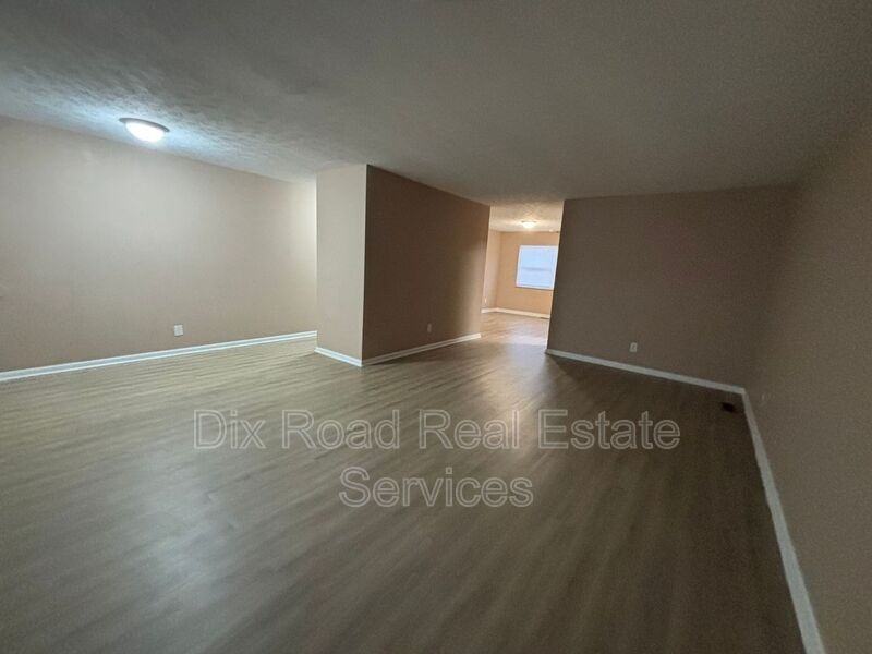 3312 Burgoyne Drive - Photo 7 of 30