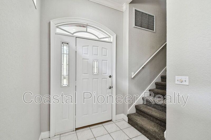 6105 South Elkins Avenue - Photo 6 of 50
