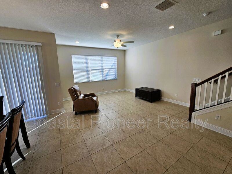 11541 Crowned Sparrow Lane - Photo 7 of 44