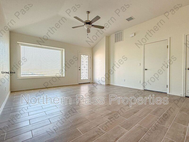 14338 Kayla Mia Drive - Photo 3 of 17