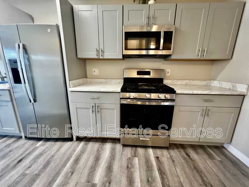 118 Cedar Avenue - Photo 4 of 6