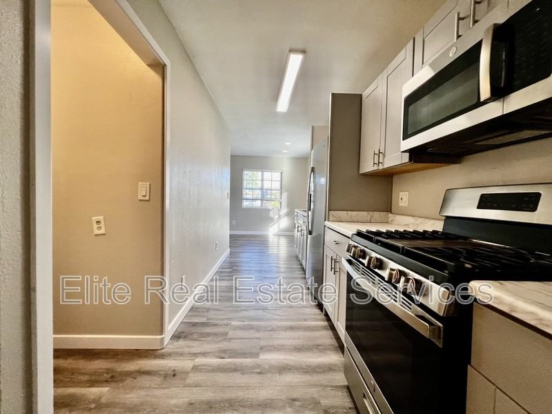 118 Cedar Avenue - Photo 5 of 6