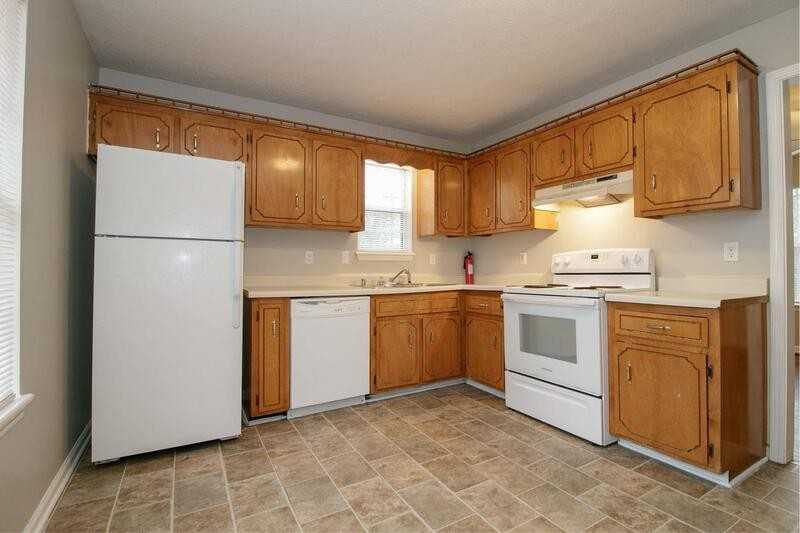 632 Artic Avenue - Photo 4 of 16