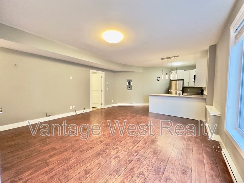 1317 1317 - Photo 4 of 15