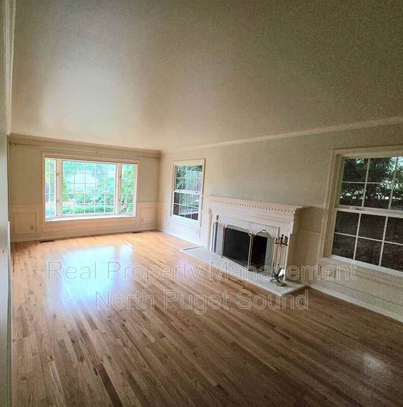 18213 157th Avenue Northeast - Photo 4 of 27