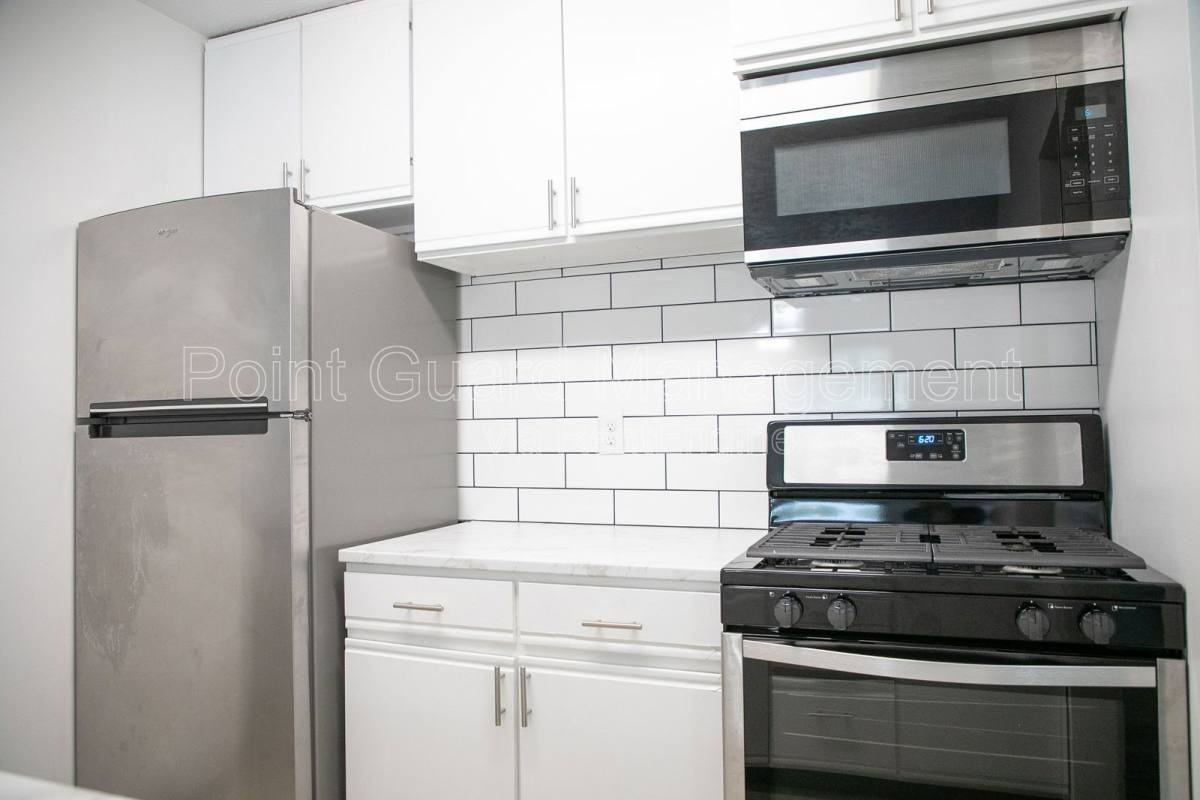 7112 Jones Circle #5