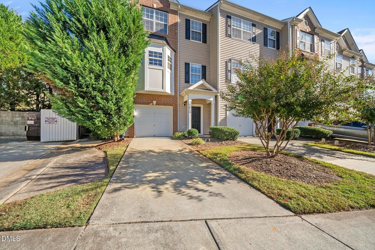 2615 Wyntercrest Ln - Photo 4 of 34