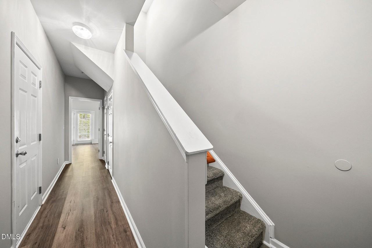 2615 Wyntercrest Ln - Photo 5 of 34