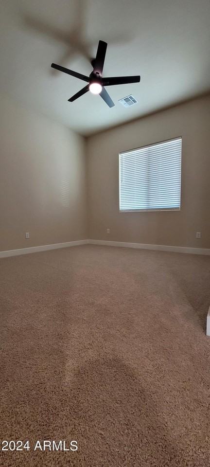 615 South Jackson Street - Photo 6 of 19