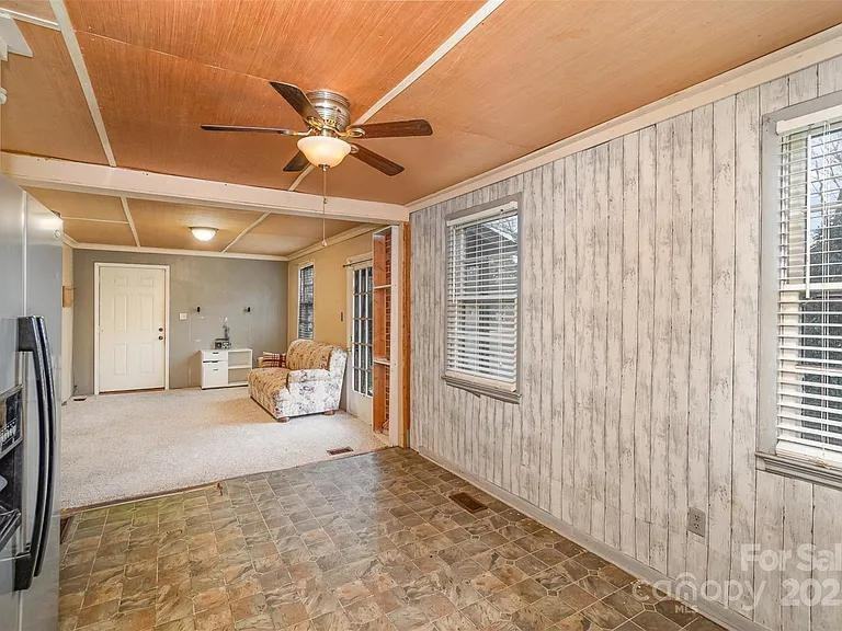 202 Hovis Road - Photo 7 of 18