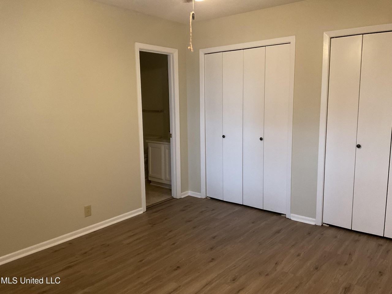 139 Lakebend Circle - Photo 5 of 13