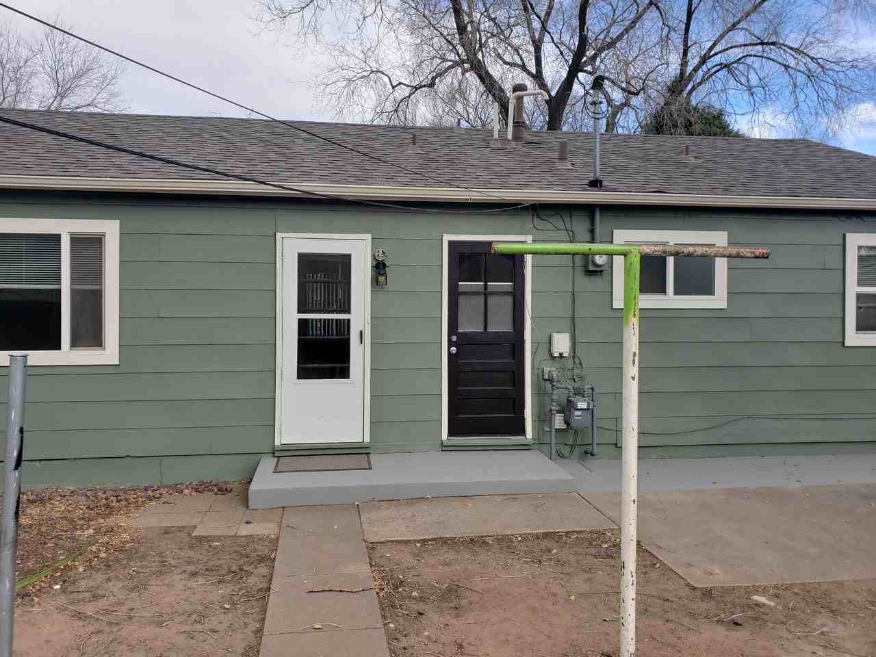 1940 South Cedar Avenue - Photo 2 of 21