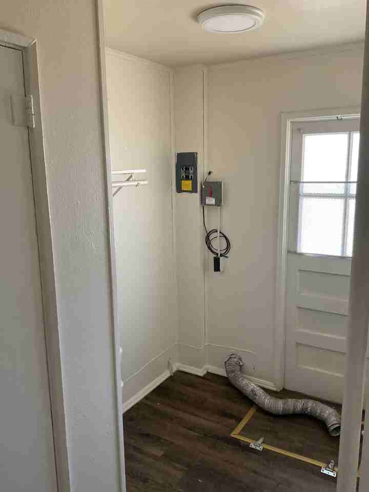 1940 South Cedar Avenue - Photo 7 of 21