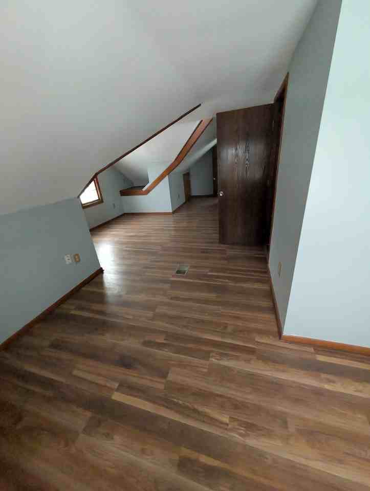 15709 Northwood Avenue - Photo 6 of 24