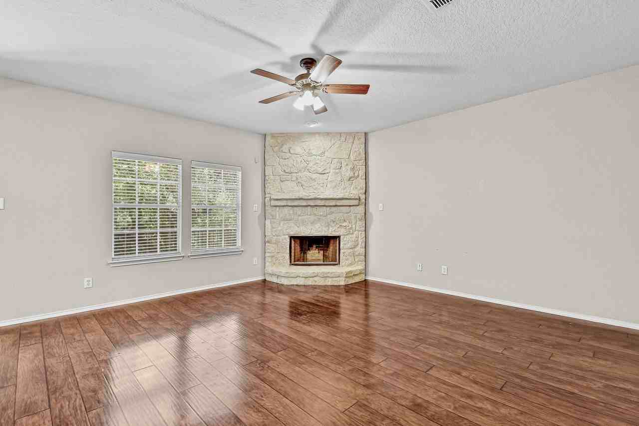 9211 Rainbow Creek - Photo 5 of 32