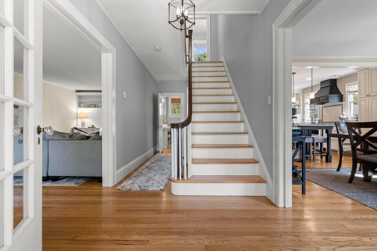 270 Fern Street - Photo 2 of 20