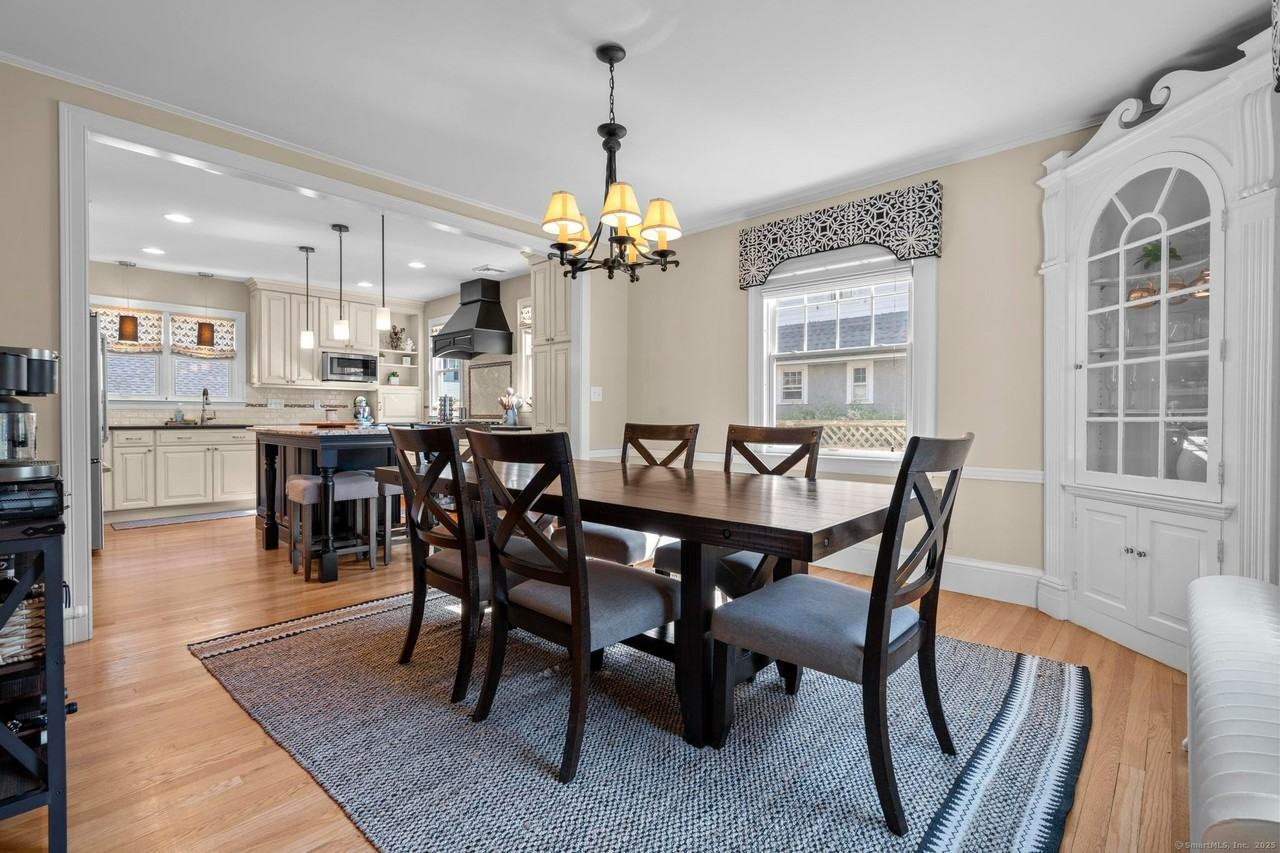 270 Fern Street - Photo 3 of 20