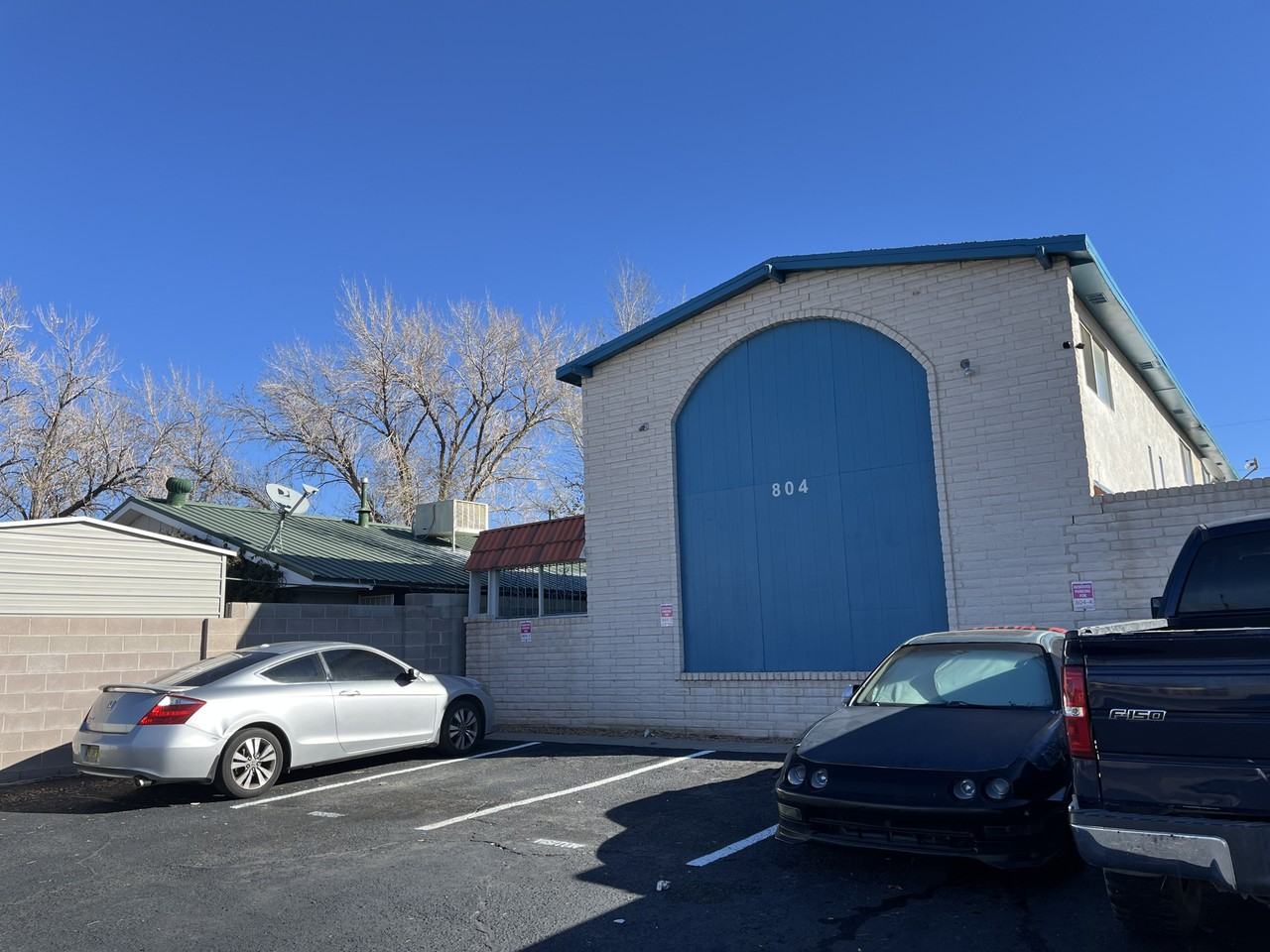 808 Ortiz Dr Se - Photo 5 of 9