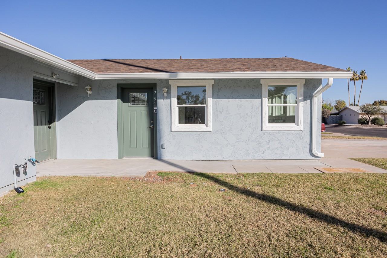 5132 South Dorsey Lane - Photo 2 of 15