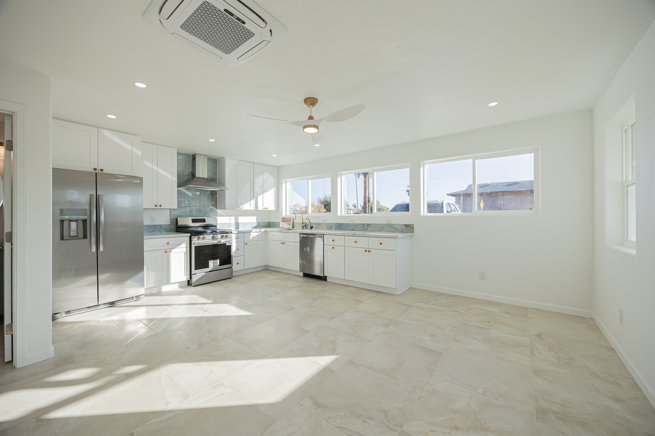 5132 South Dorsey Lane - Photo 4 of 15