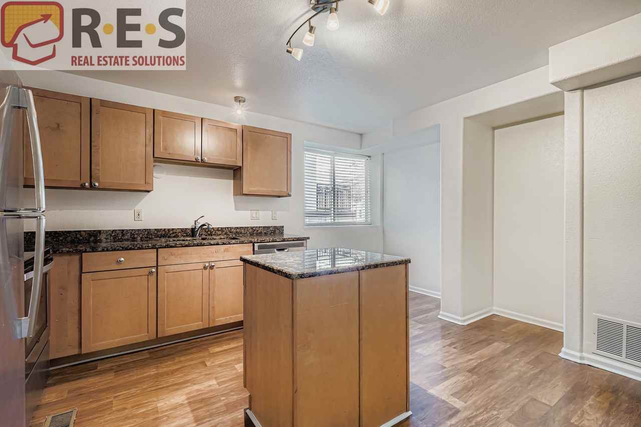 714 East 18th Avenue - Photo 6 of 19