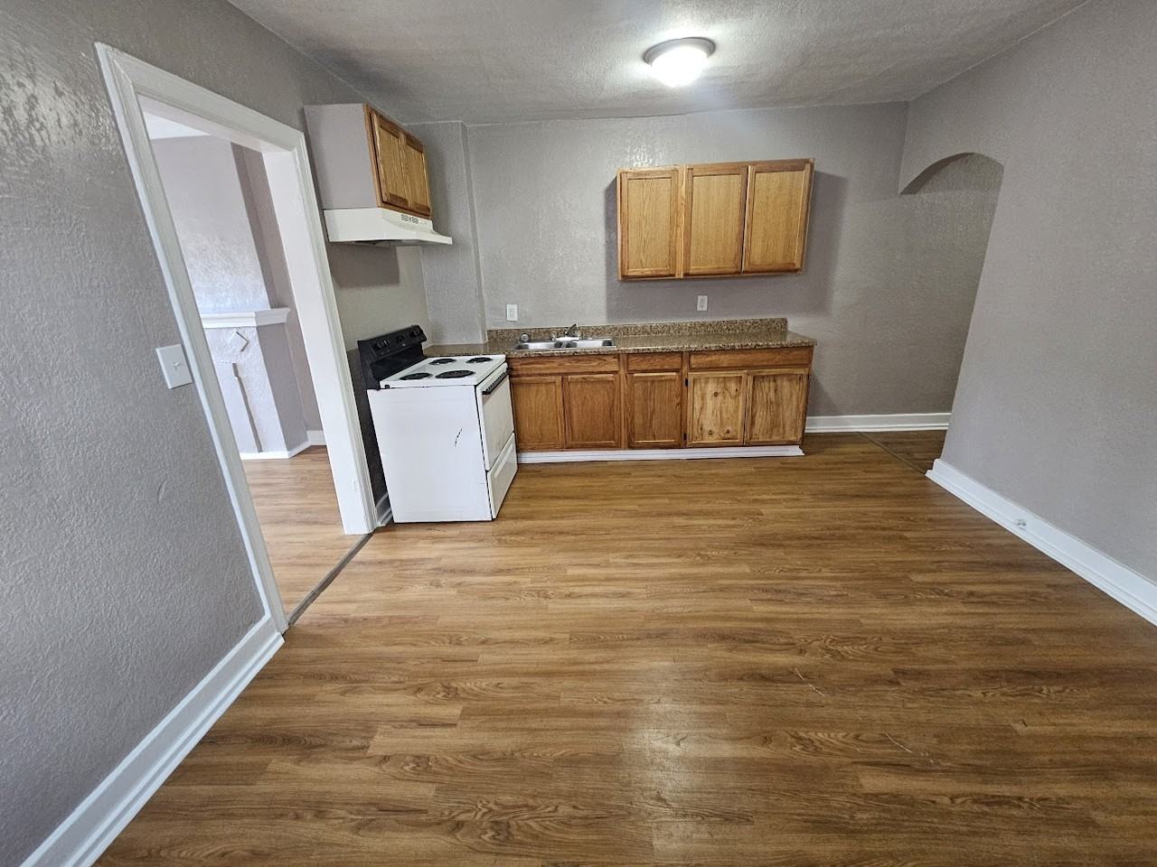 1107 Northwest 27th Street - Photo 6 of 13