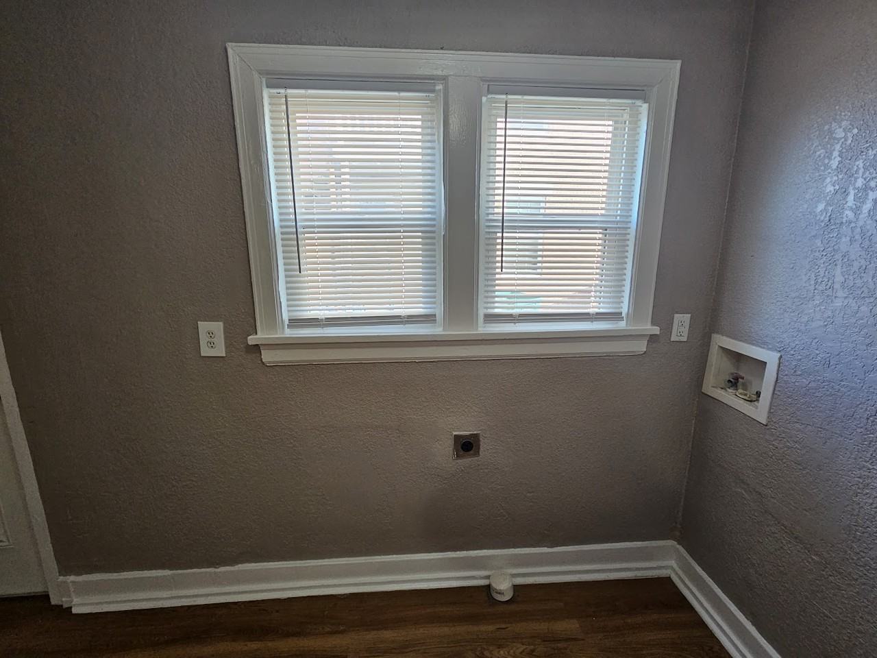 1107 Northwest 27th Street - Photo 7 of 13